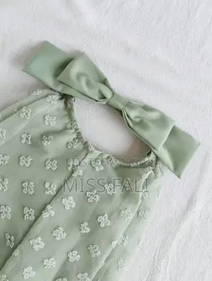 Vintage Cute Cut-Out Bow Dress. 9-12m