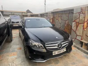 Photo - Mercedes-Benz E350 2014 Black