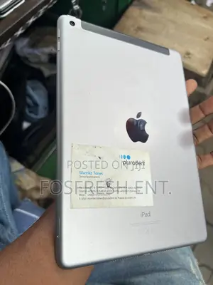 Apple iPad 9.7 32 GB Silver