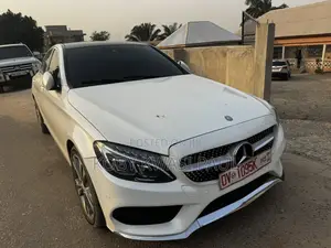 Photo - Mercedes-Benz C300 Sport 4Matic Sedan AWD (2.0L 4cyll 7A) 2016 White