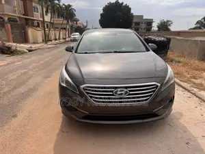 Photo - Hyundai Sonata SE 2016 Brown