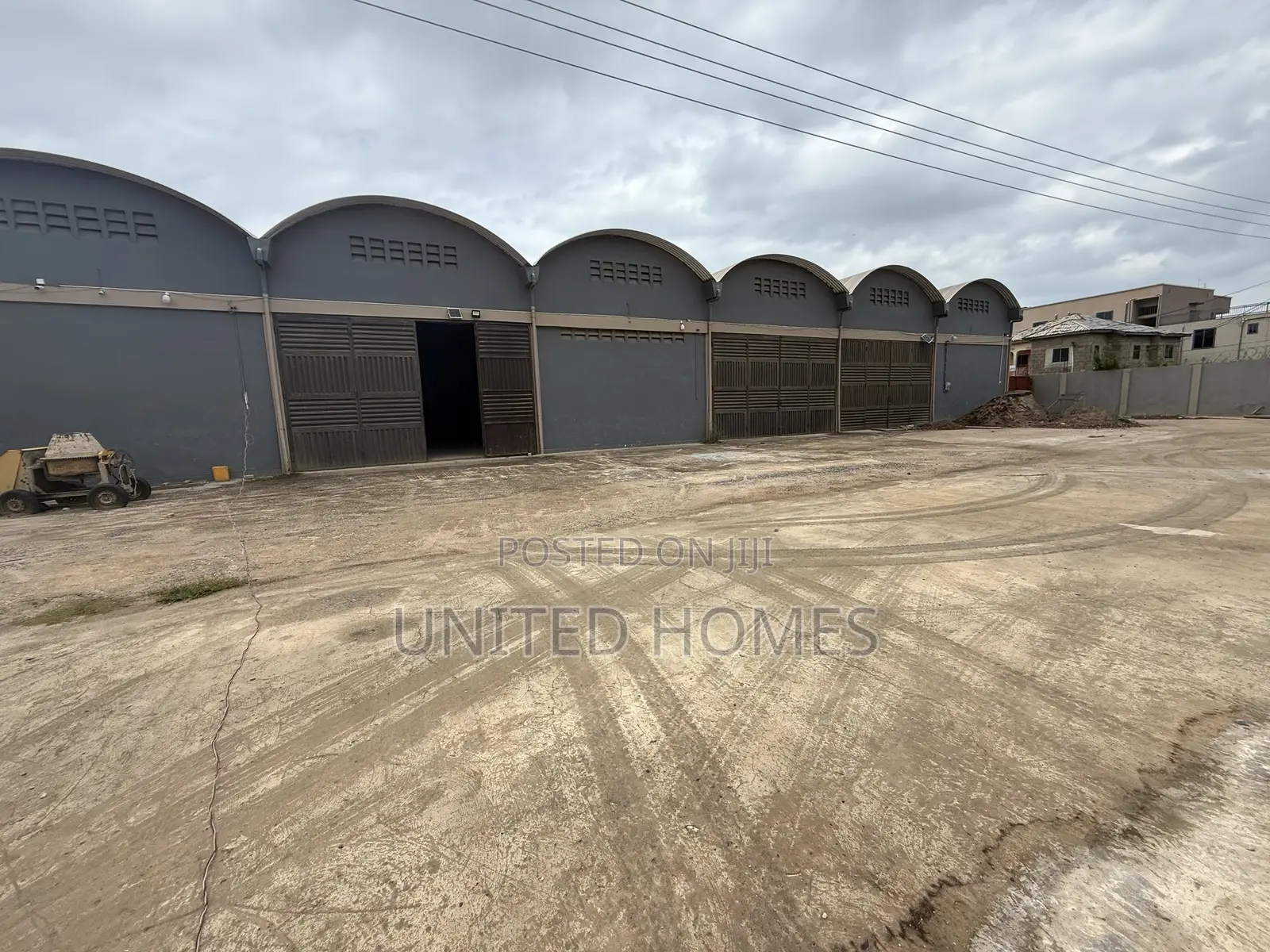 Weija 800 Square Meter Warehouse for Rent