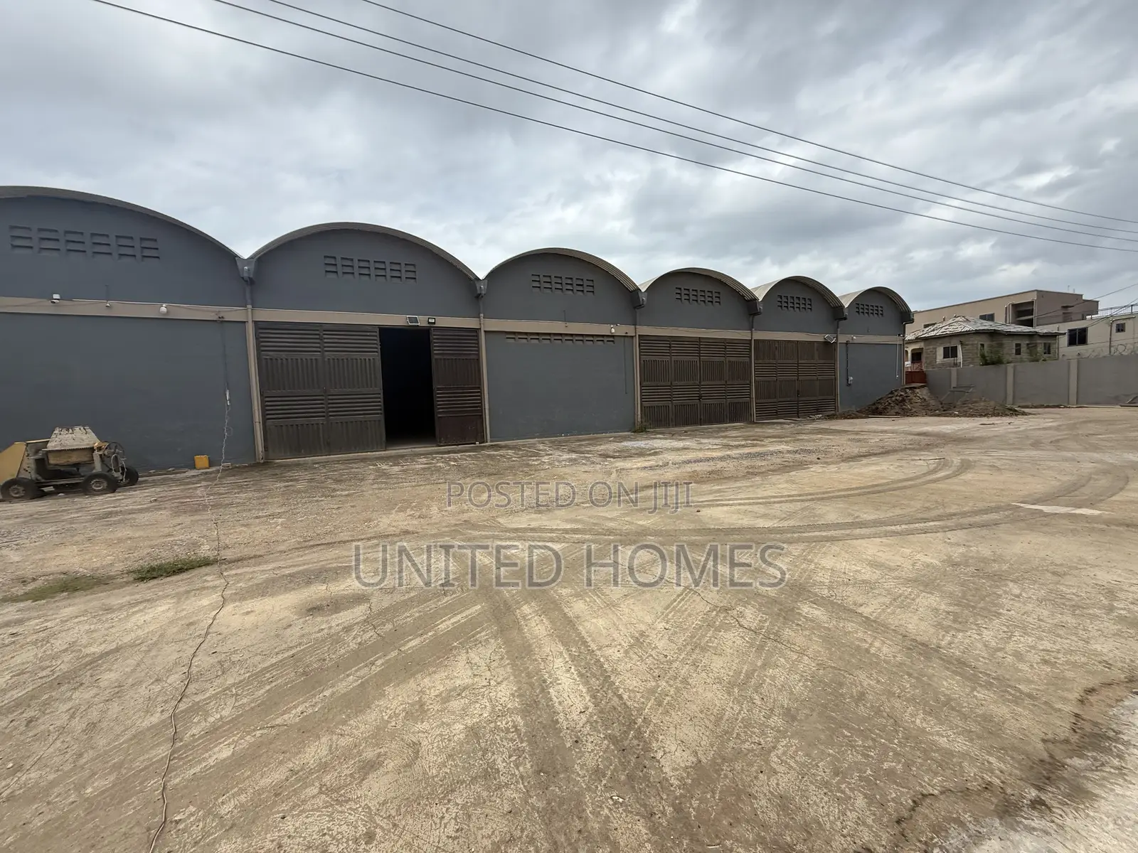 Weija 800 Square Meter Warehouse for Rent