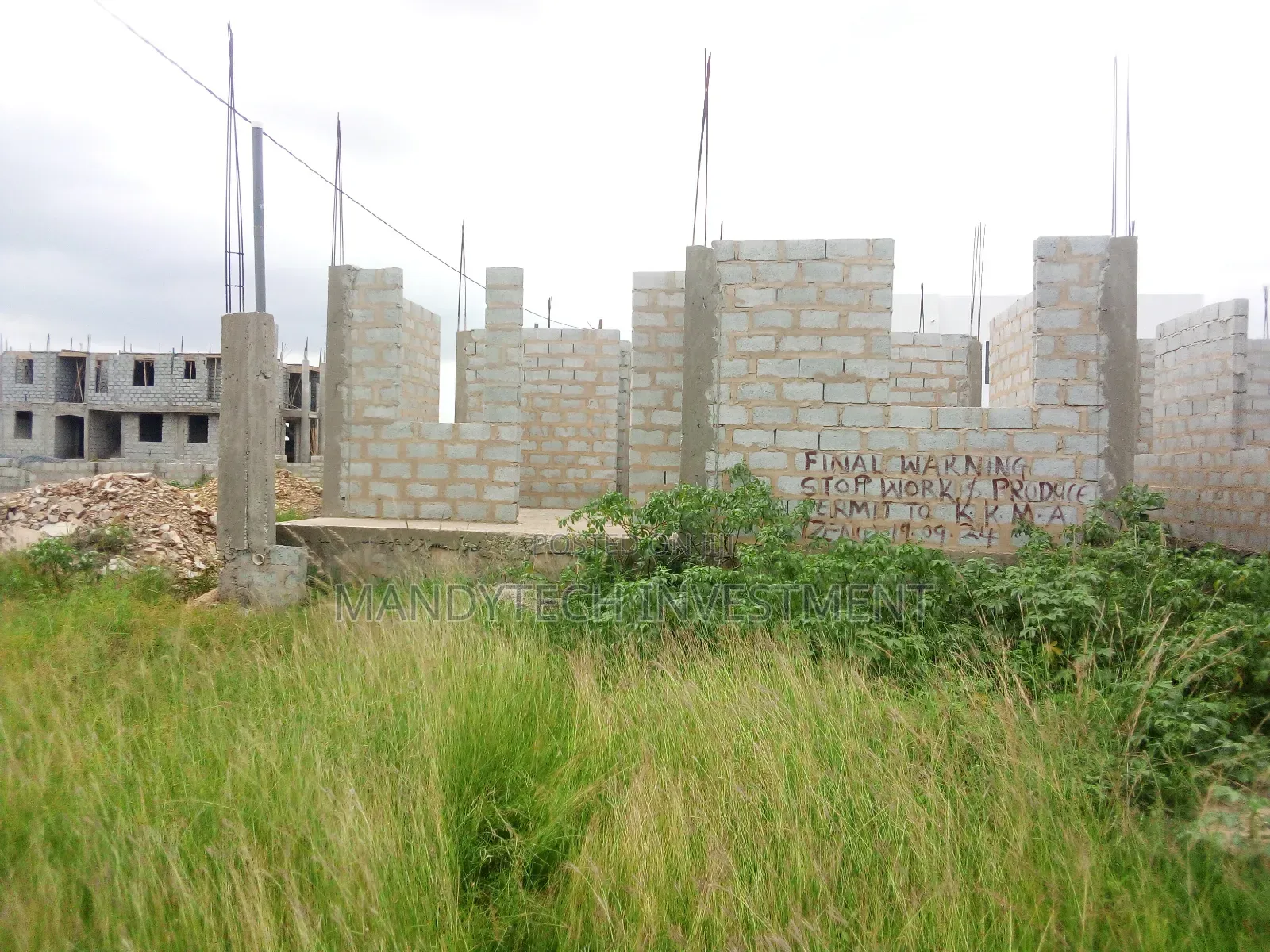 3bdrm Duplex in School Junction for sale