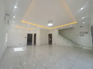 4bdrm Condo in Adenta Sda for sale