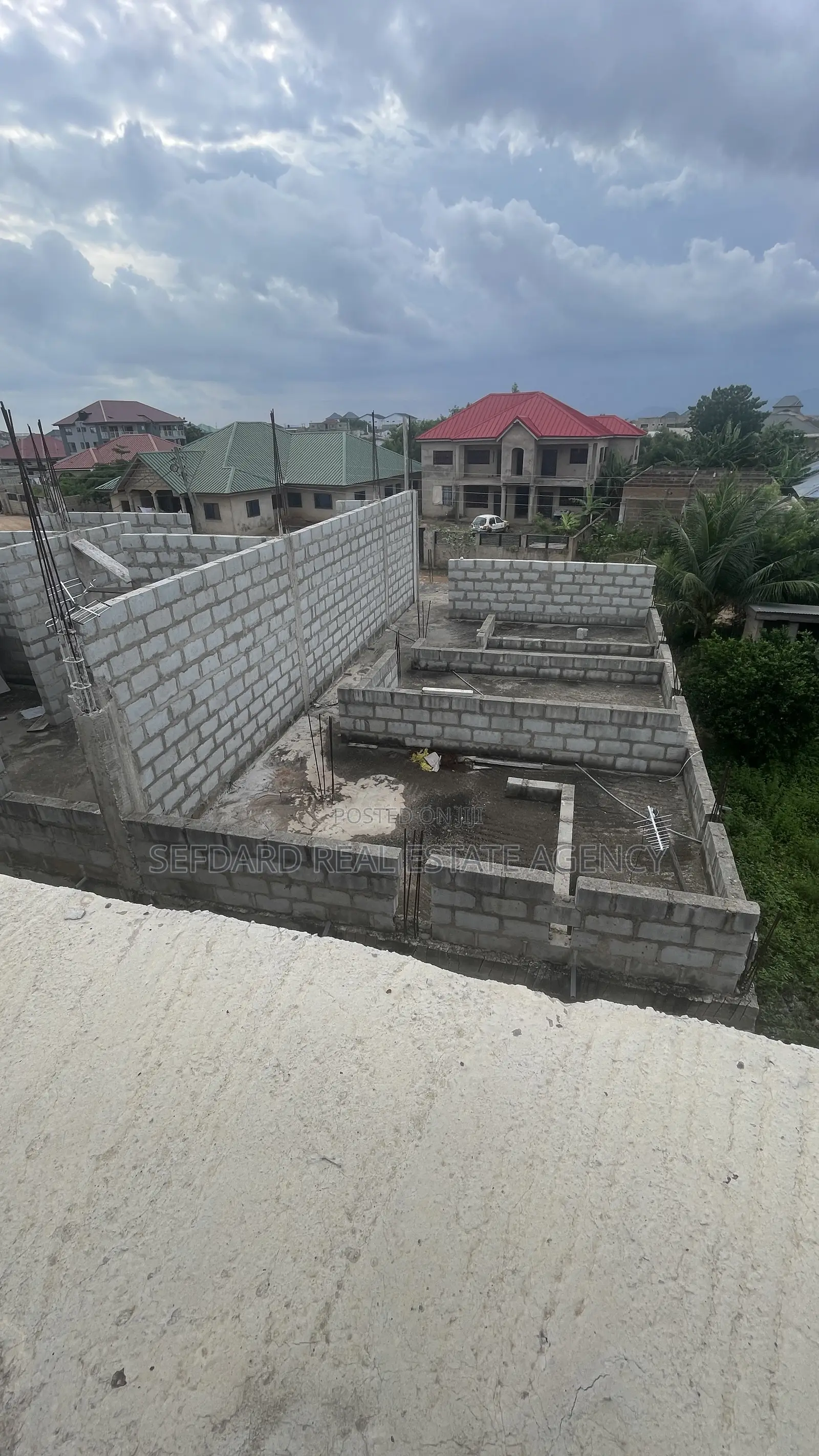 5bdrm House in Sefdard Property, Amasaman for sale