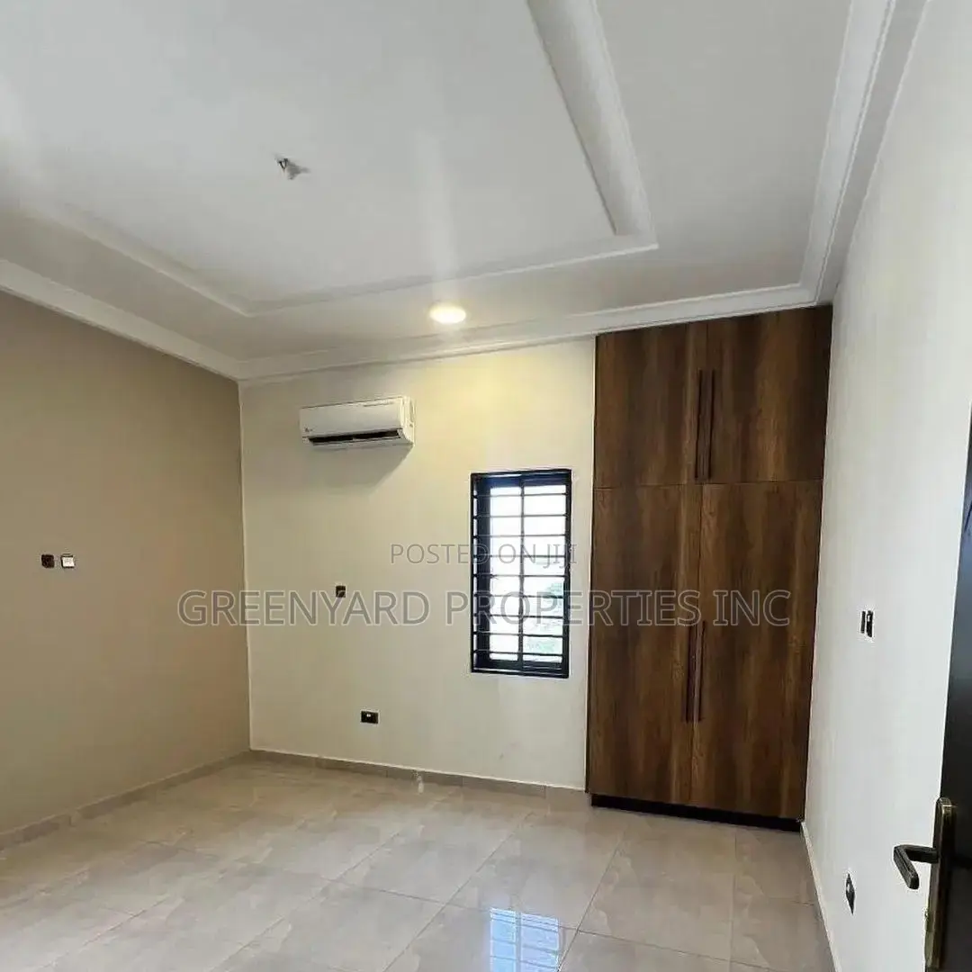 5bdrm House in East Legon Hills for sale