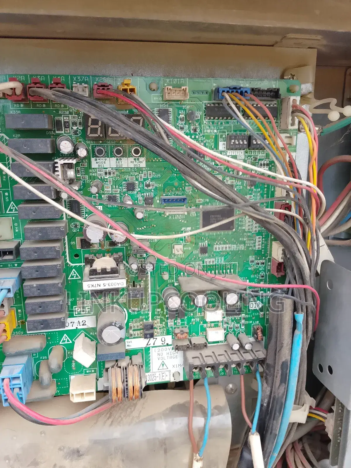 Air Conditioner Service Maintenance Team