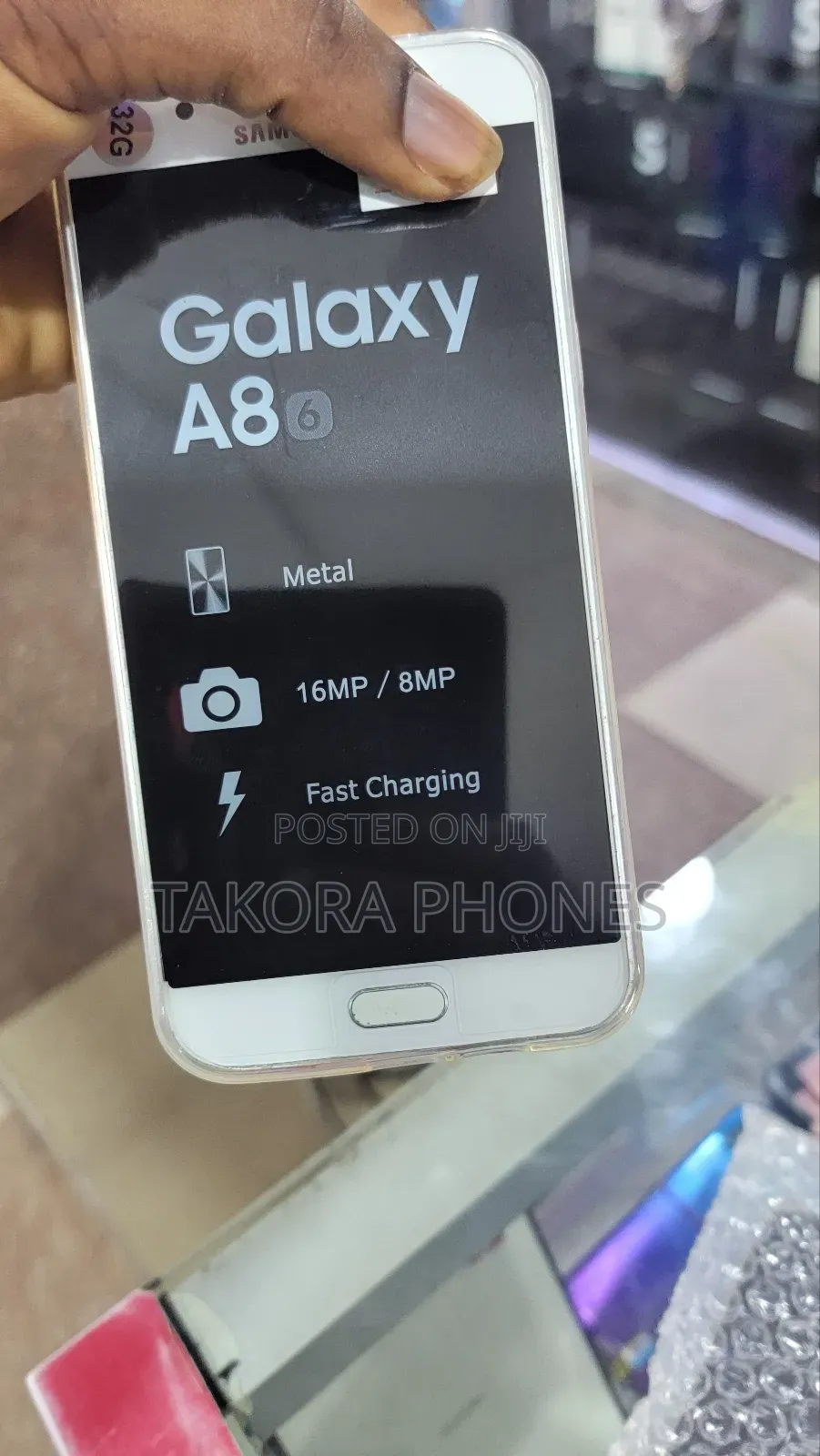 Samsung Galaxy A8 32 GB White