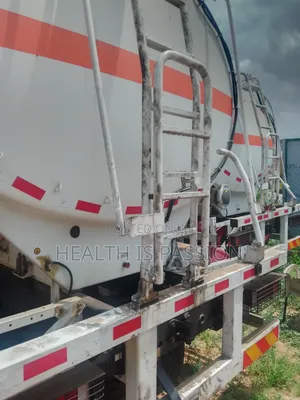 Fuel Tankers ,20000liters 27,000liters for Sale