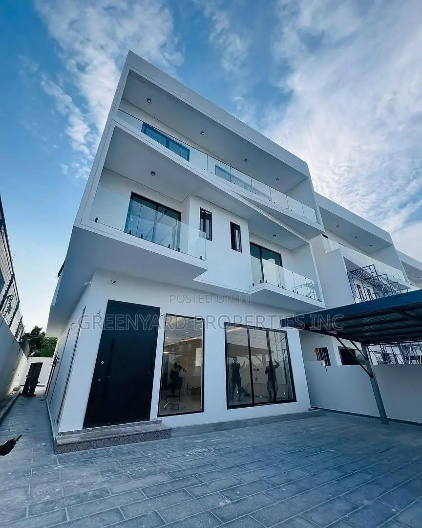 5bdrm House in American House, East Legon for sale