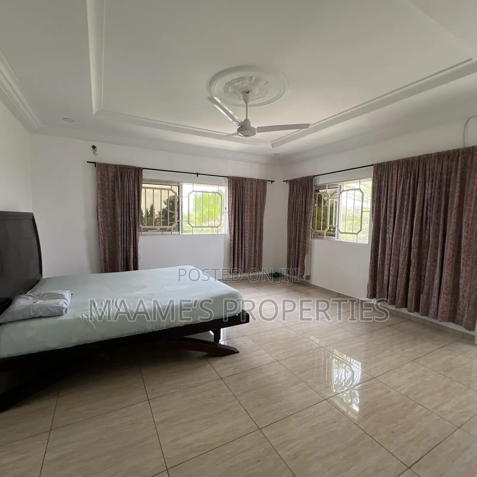 7bdrm Mansion in Aburi for sale