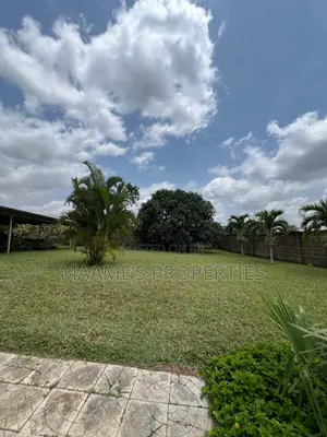 7bdrm Mansion in Aburi for sale