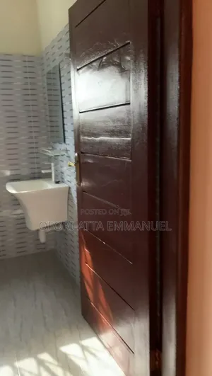 2bdrm Apartment in Amasaman 3Junction, Pokuase for rent