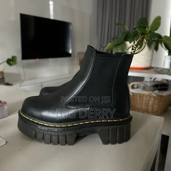 Dr Martens Long Boot
