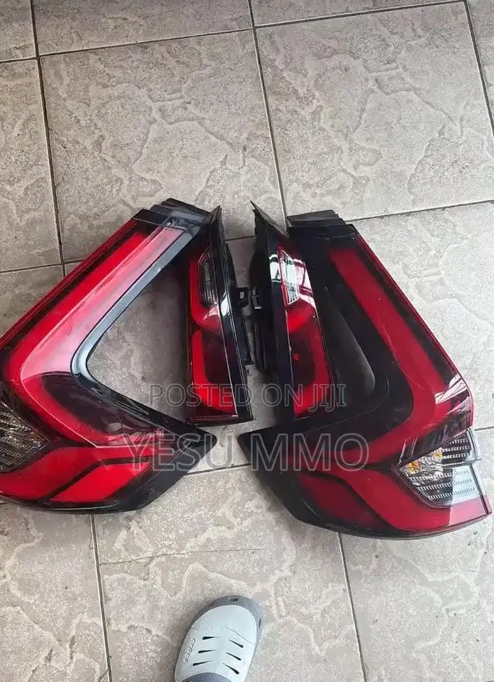 Honda Cr-v 2024 Bootlight And Taillight Set