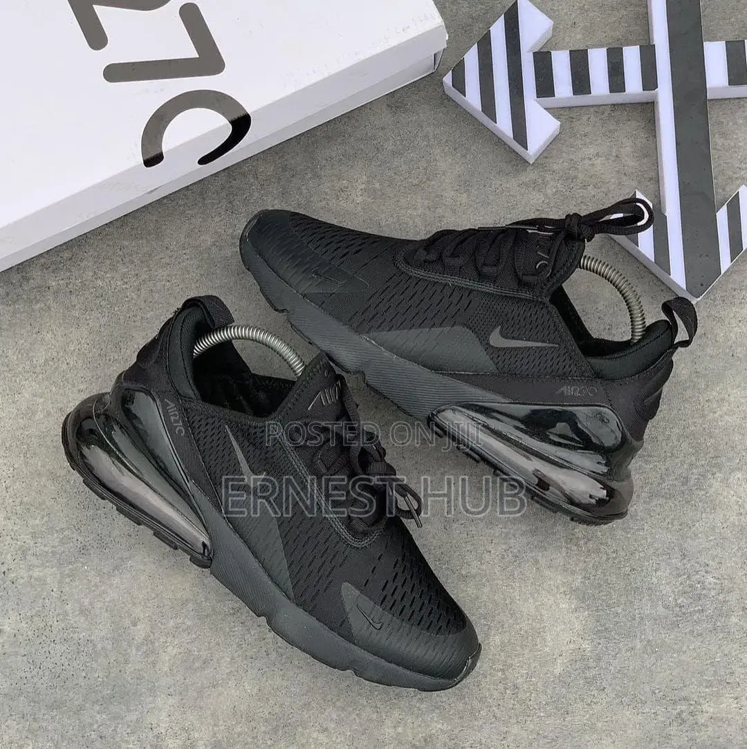 Nike Airmax 270 Triple Black