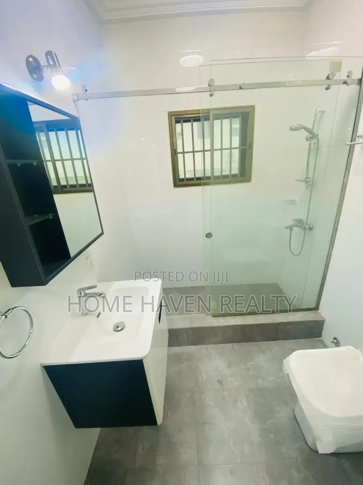 4bdrm House in Cantonment, Cantonments for rent