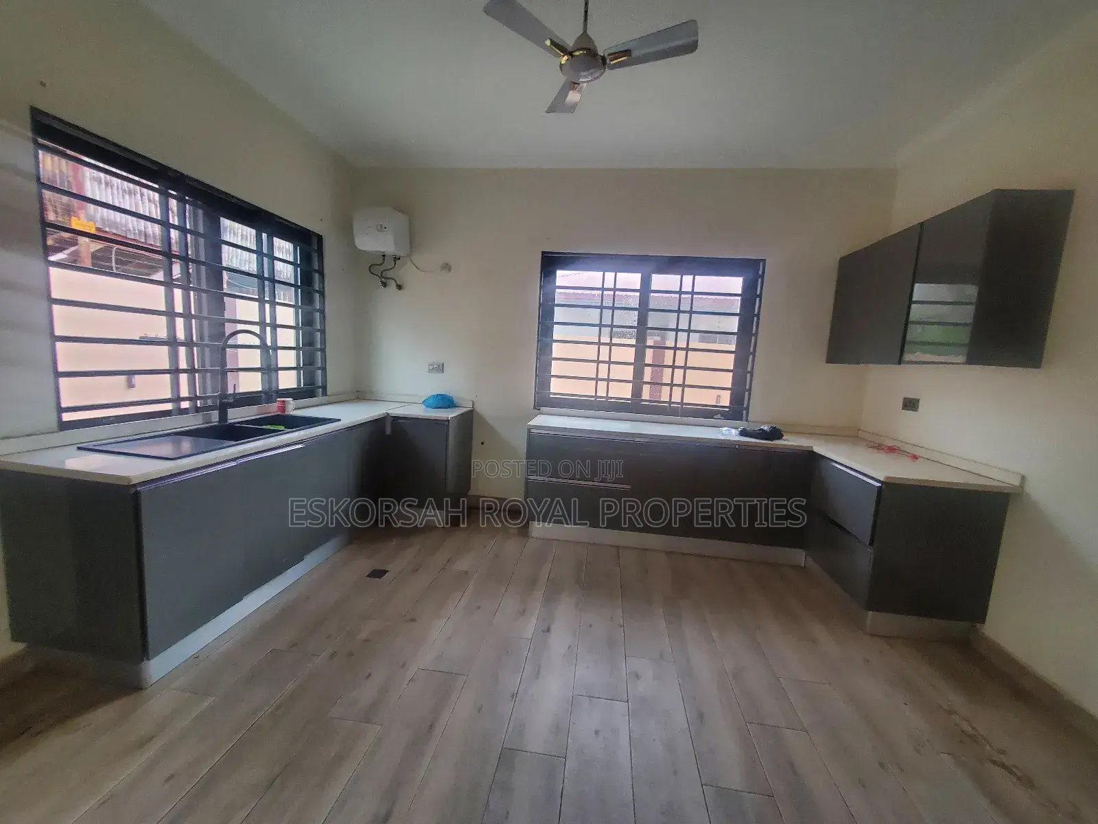 4bdrm House in East Legon for rent
