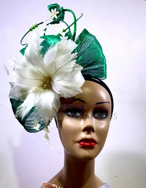 Photo - Fascinator