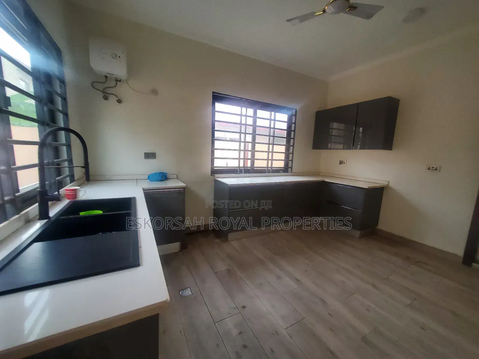 4bdrm House in East Legon for rent