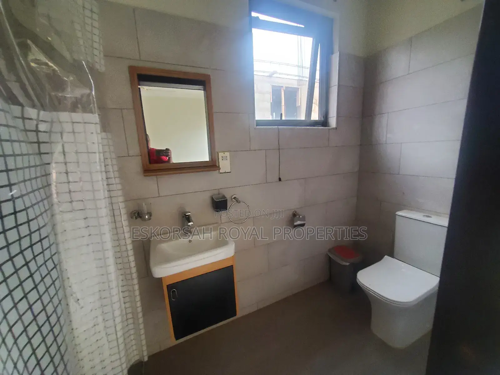 4bdrm House in East Legon for rent