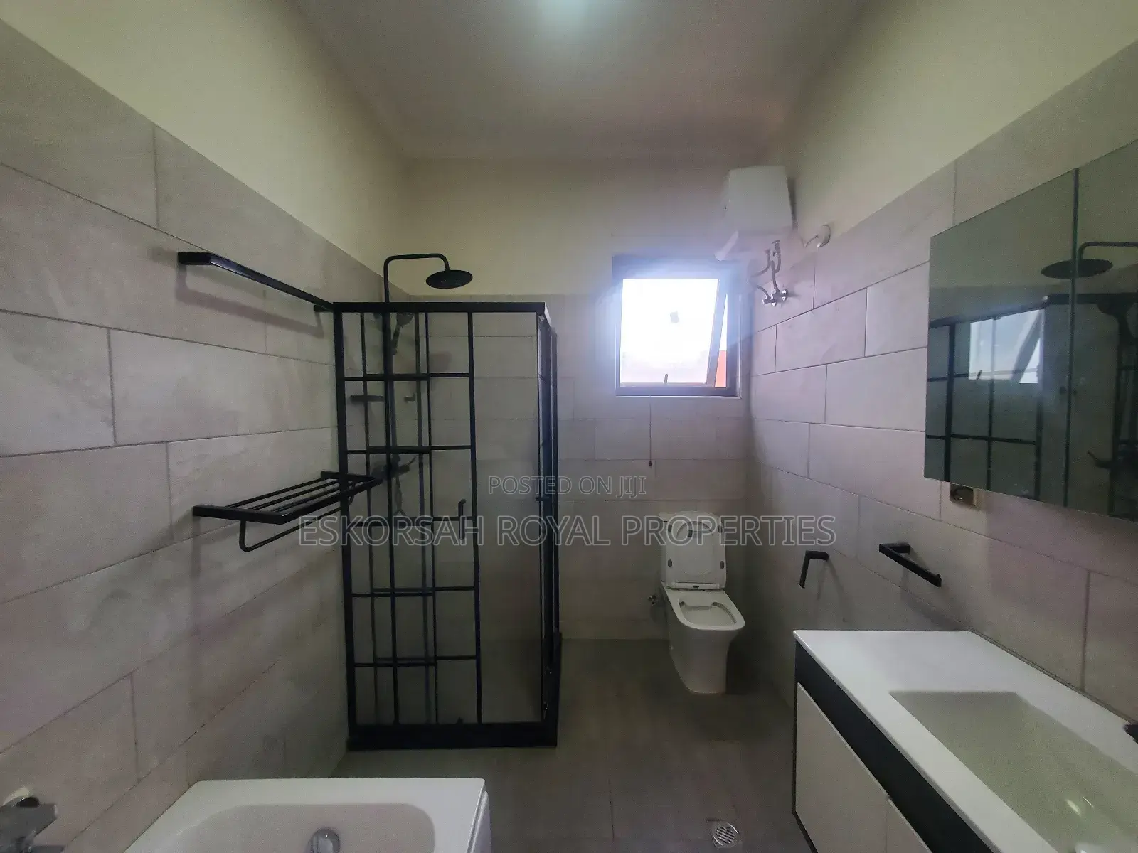 4bdrm House in East Legon for rent