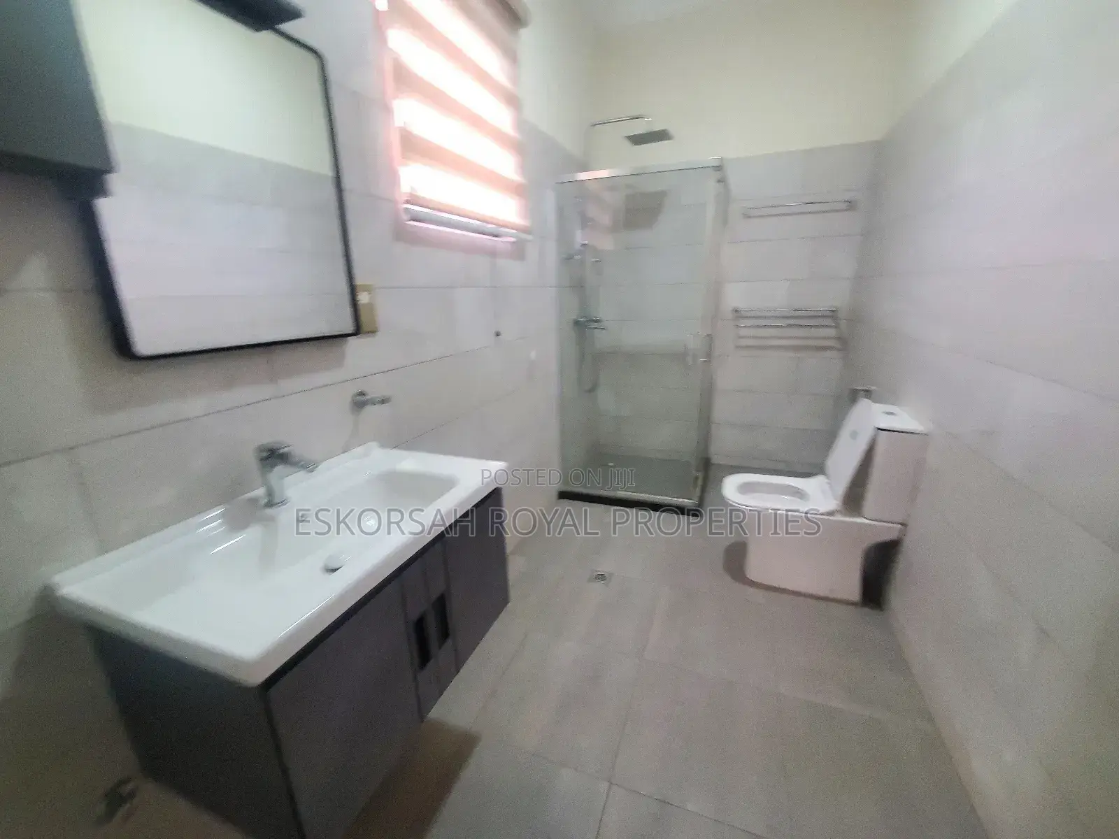 4bdrm House in East Legon for rent