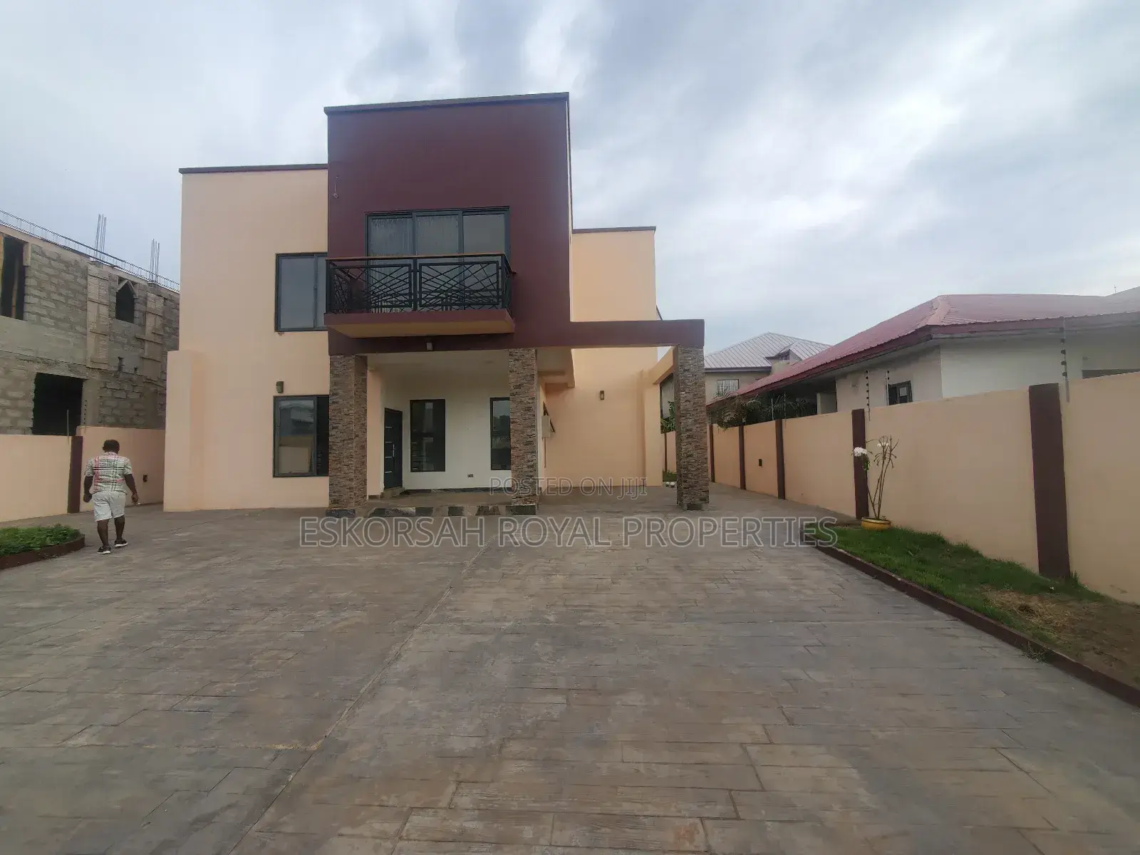 4bdrm House in East Legon for rent