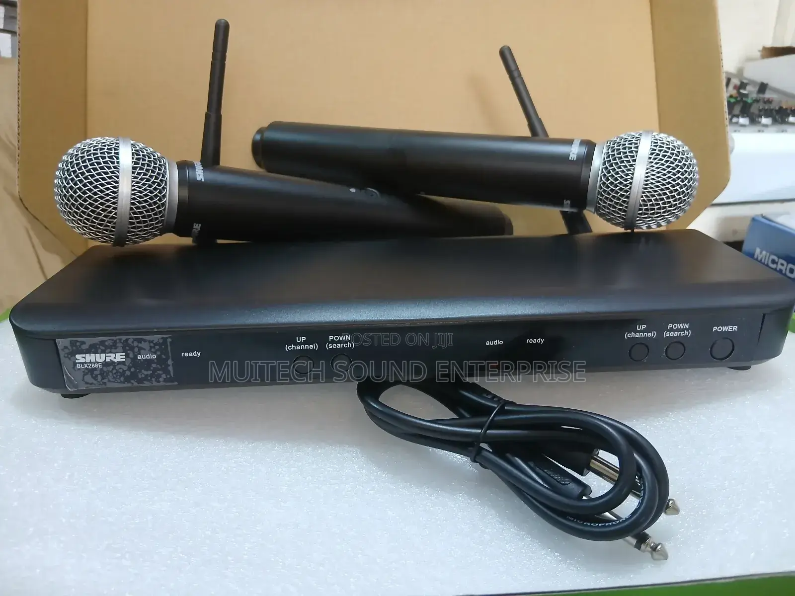 Wireless Microphone (Blx-288e)