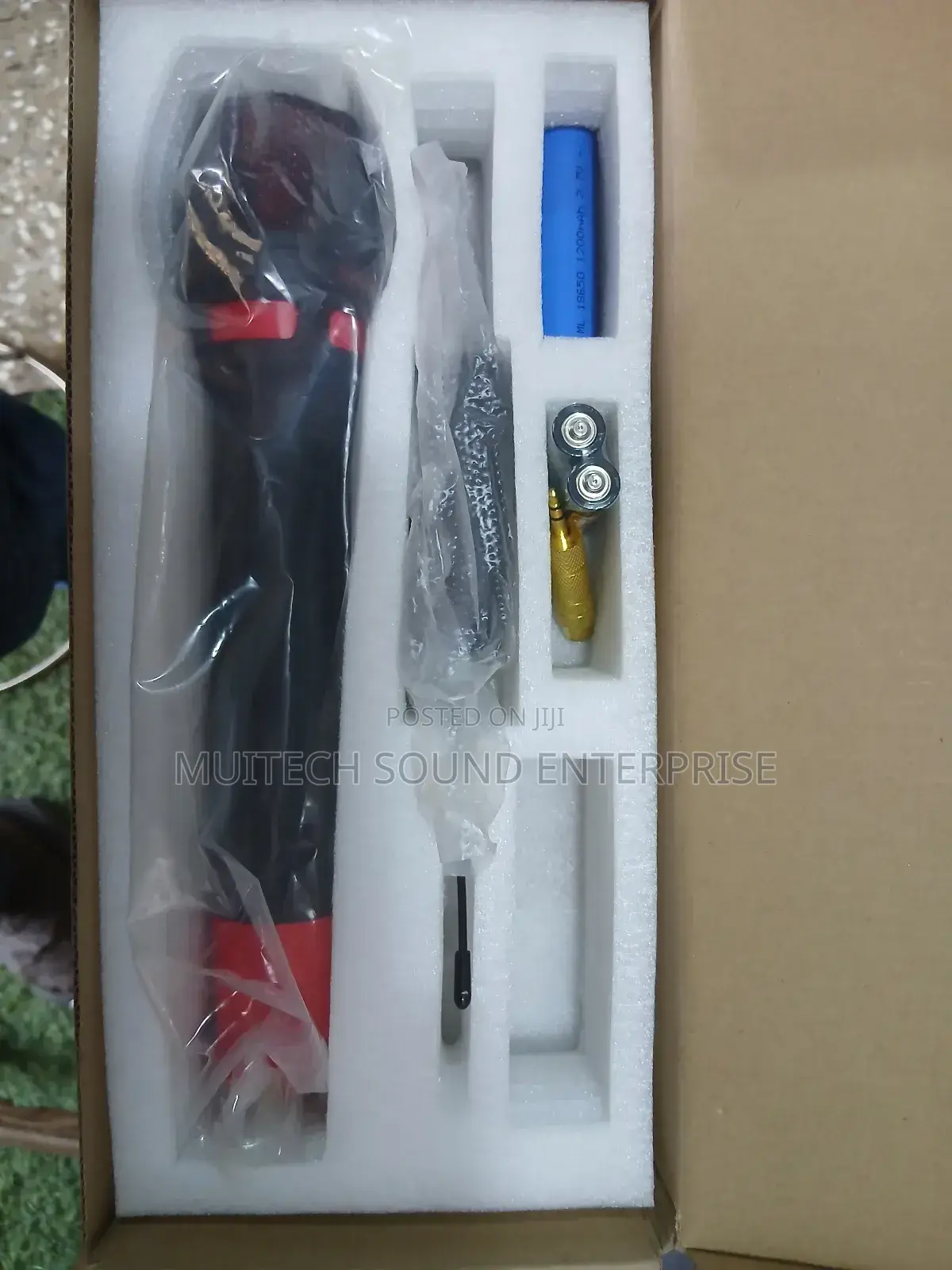 Universal Wireless Microphone