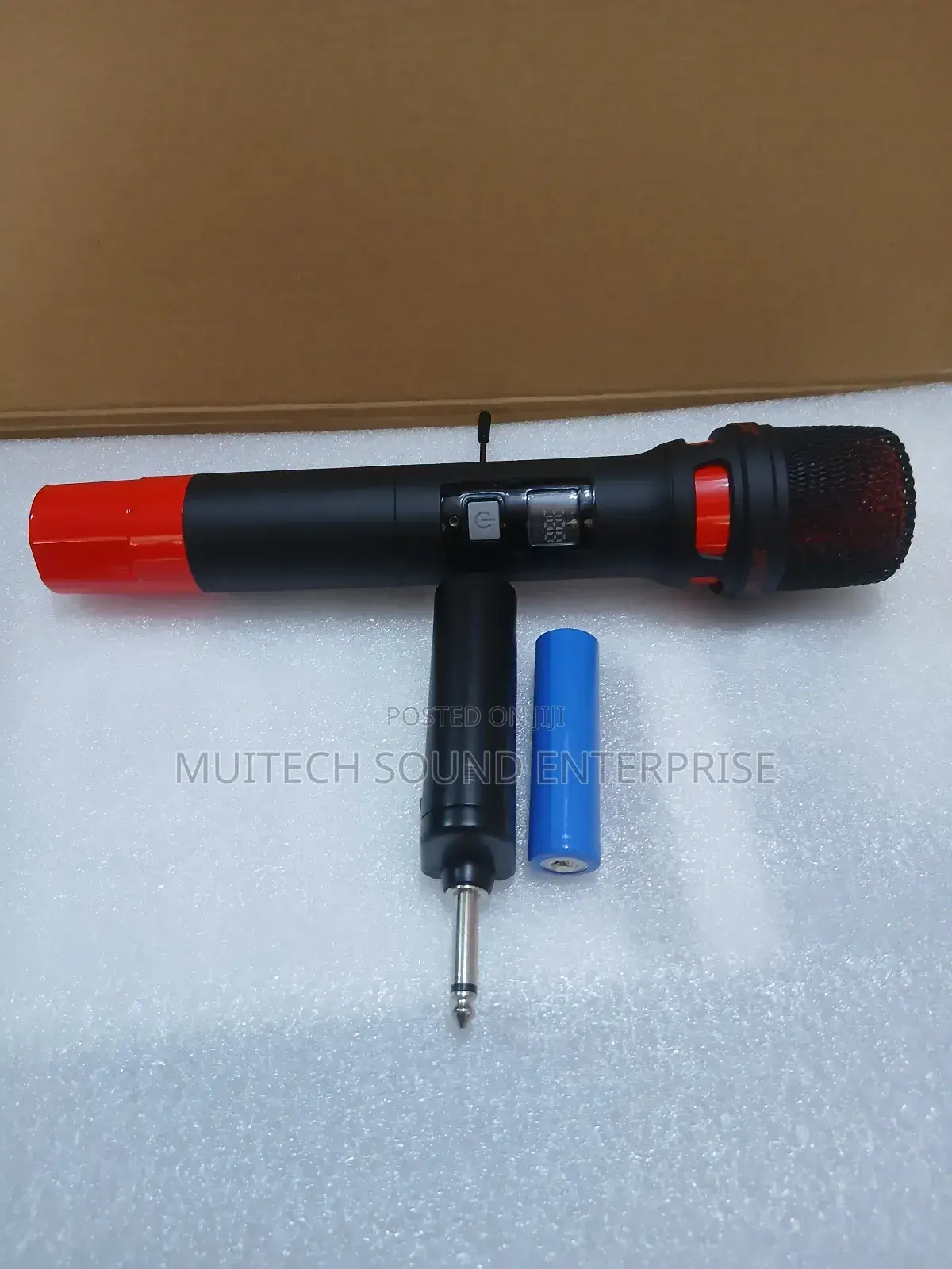 Universal Wireless Microphone