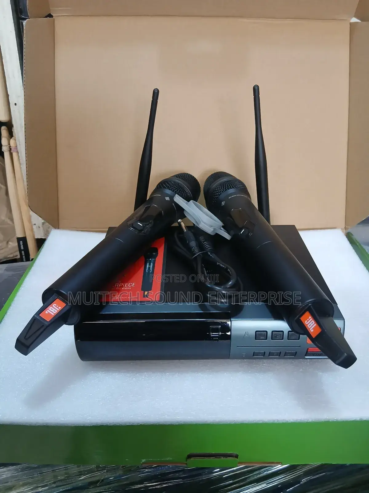 Wireless Microphone (Urx 9900)