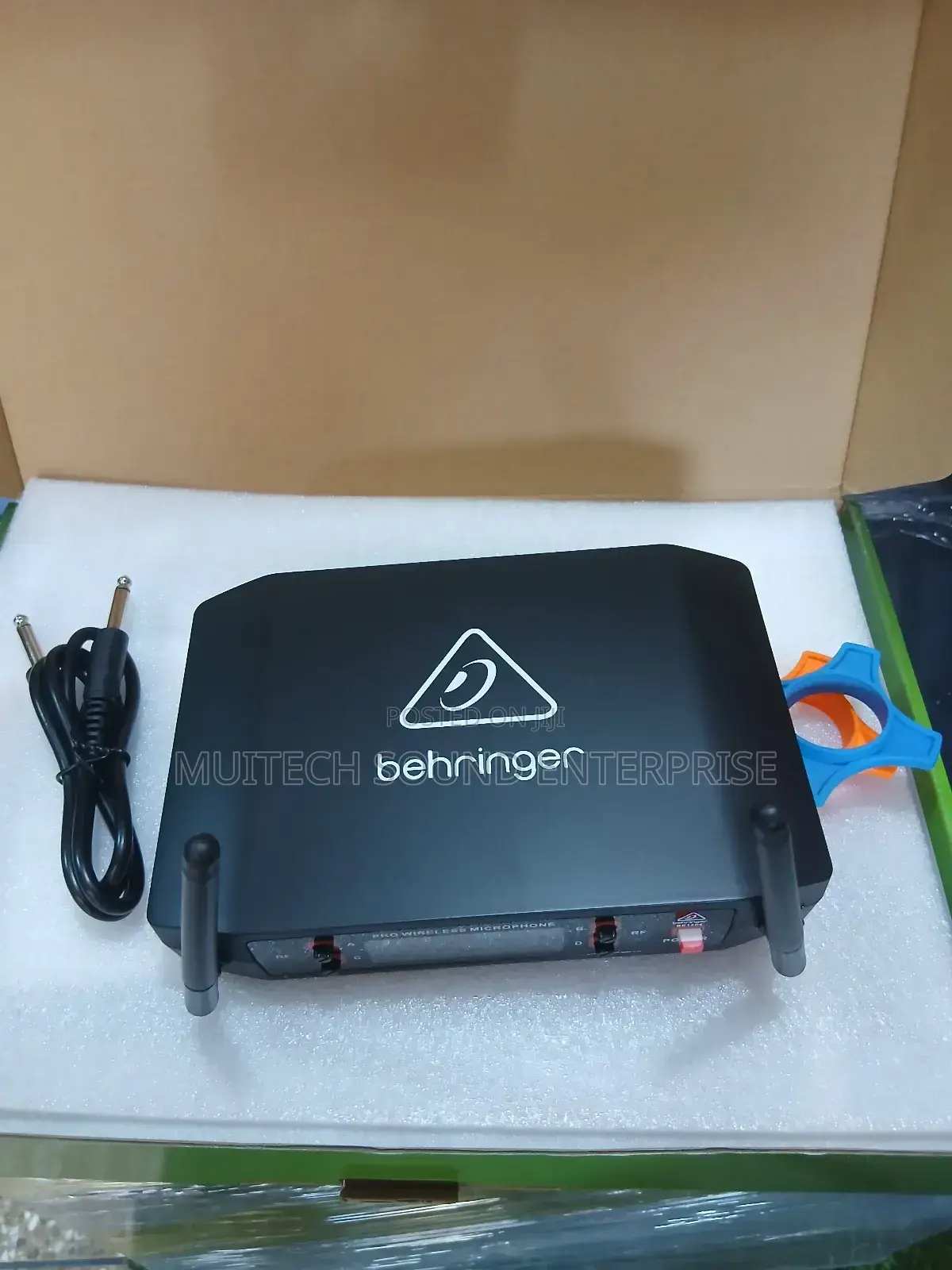 Beringer 4 in 1 Microphone
