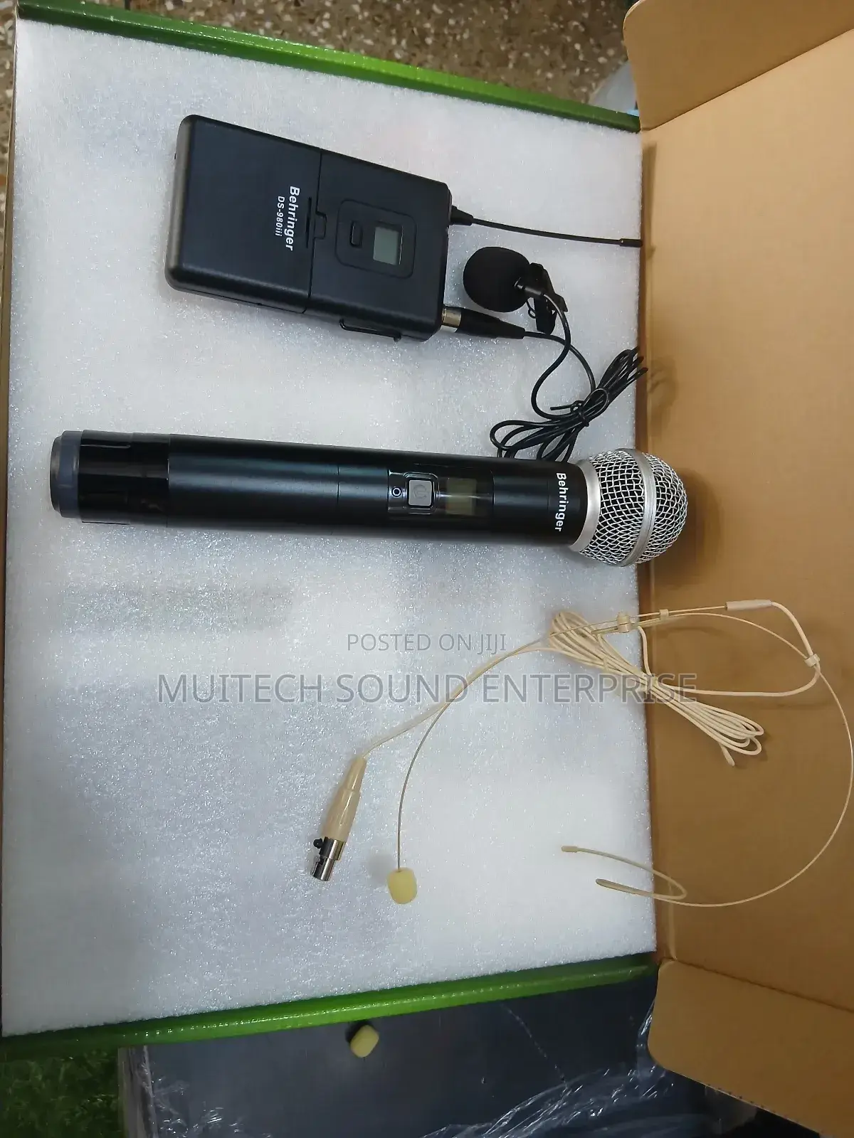 Beringer 3 in 1 Wireless Microphone