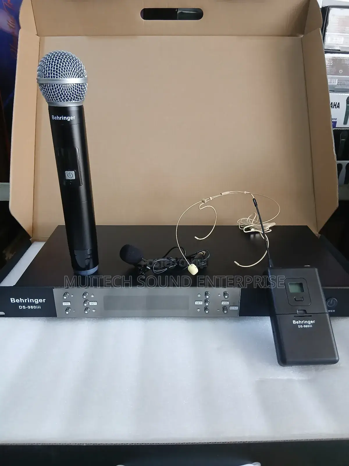 Beringer 3 in 1 Wireless Microphone