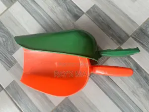 Feed Scooper