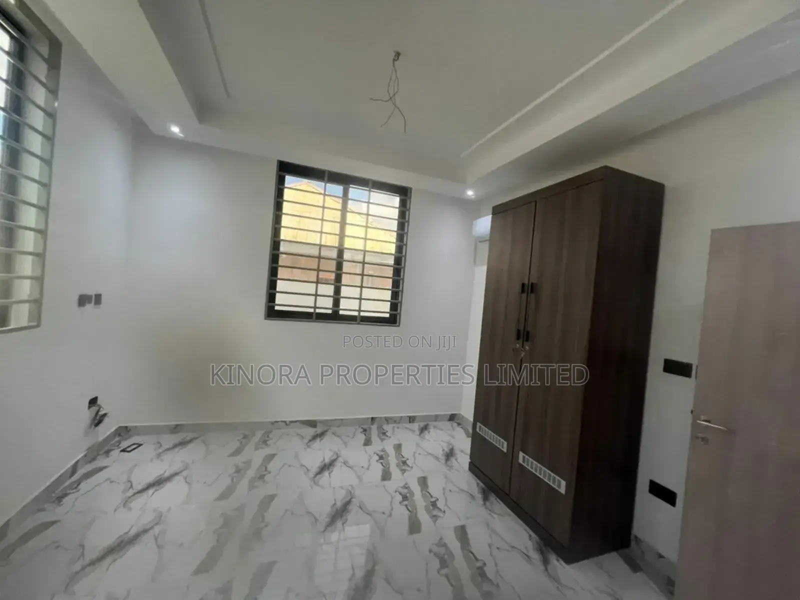 4bdrm Duplex in Gbetsile, Tema Metropolitan for sale