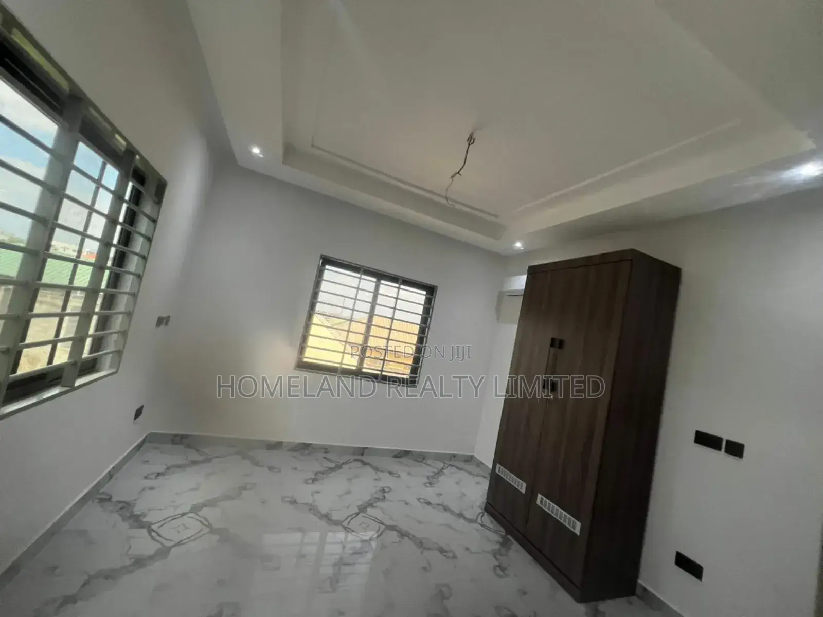 4bdrm Duplex in Gbetsile, Tema Metropolitan for sale