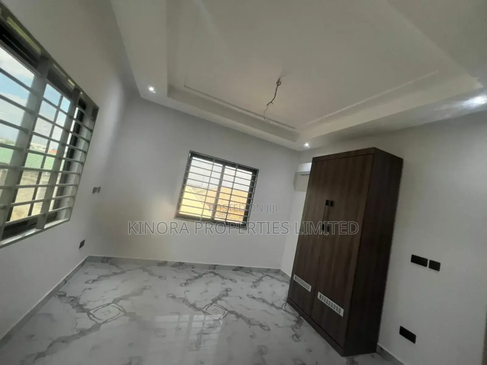 4bdrm Duplex in Gbetsile, Tema Metropolitan for sale