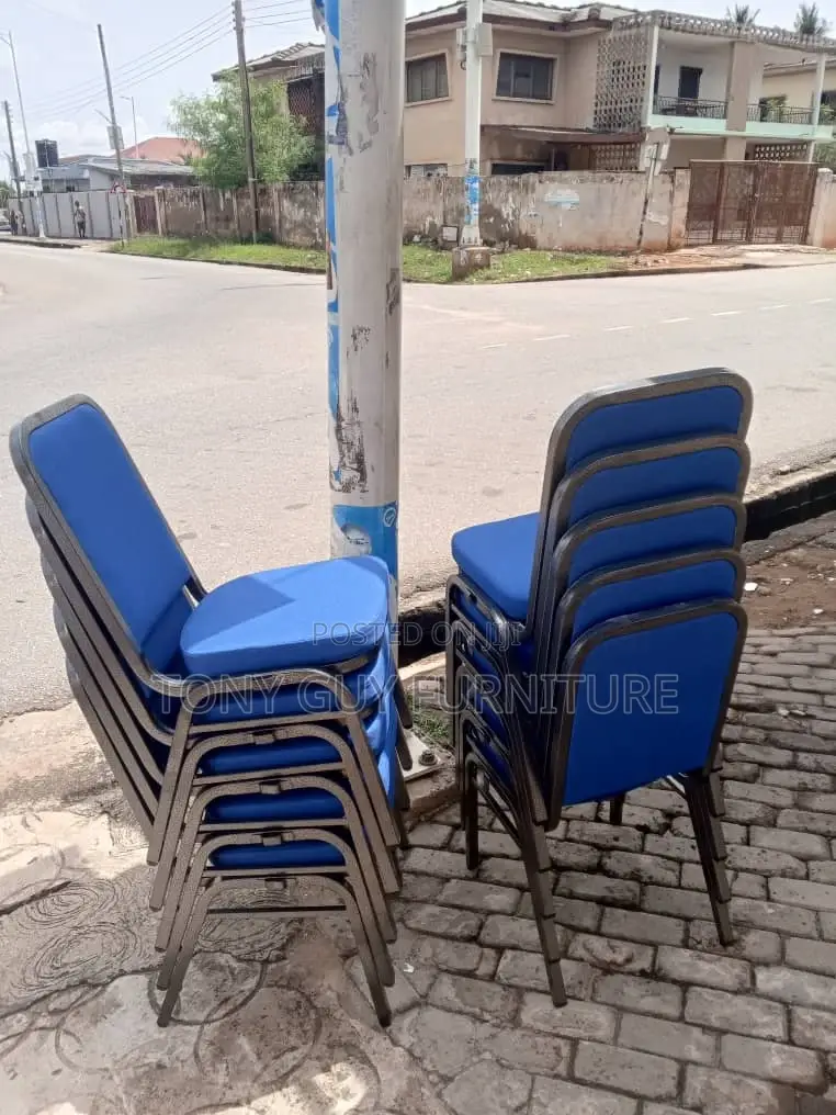 Comfortable Fabric Conference Chair