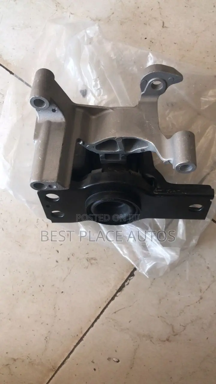 Nissan Sentra 2008-2010 Engine Seat