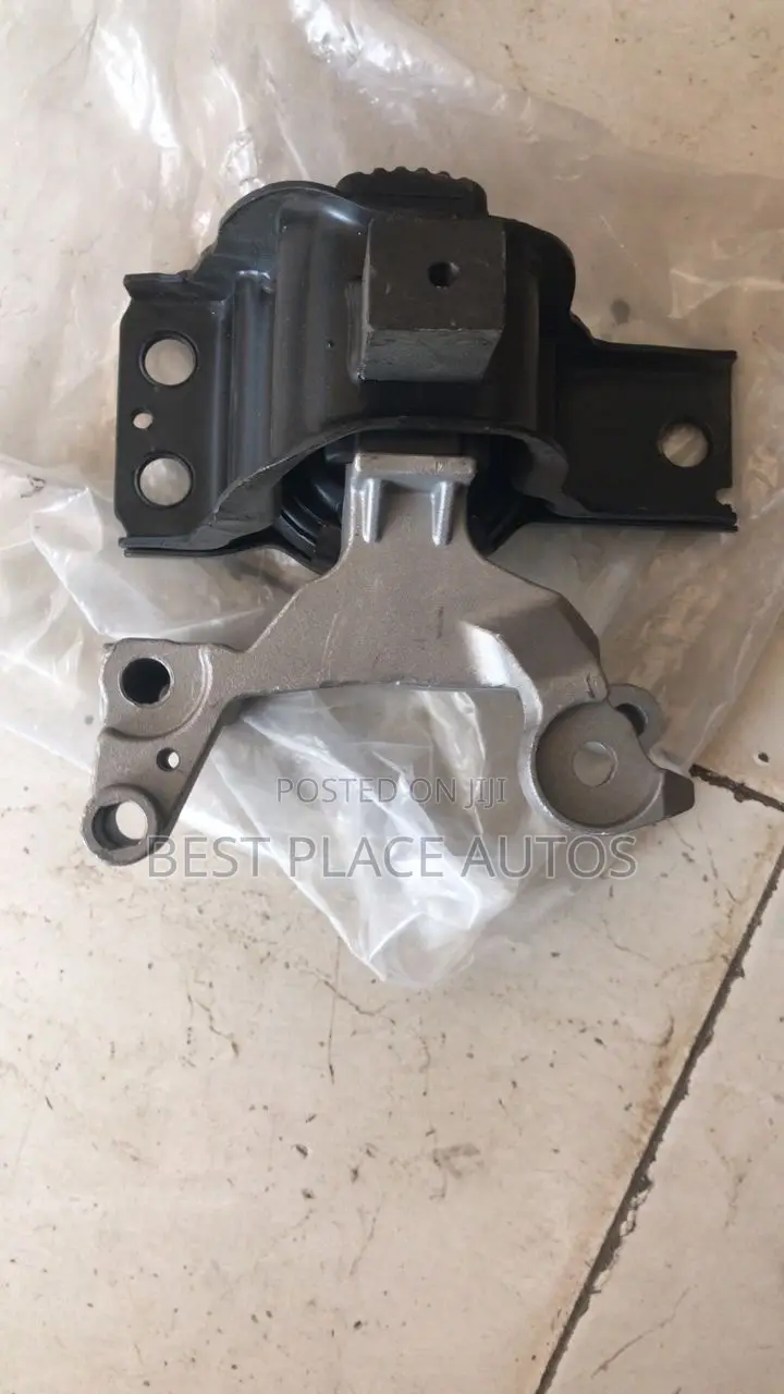 Nissan Sentra 2008-2010 Engine Seat