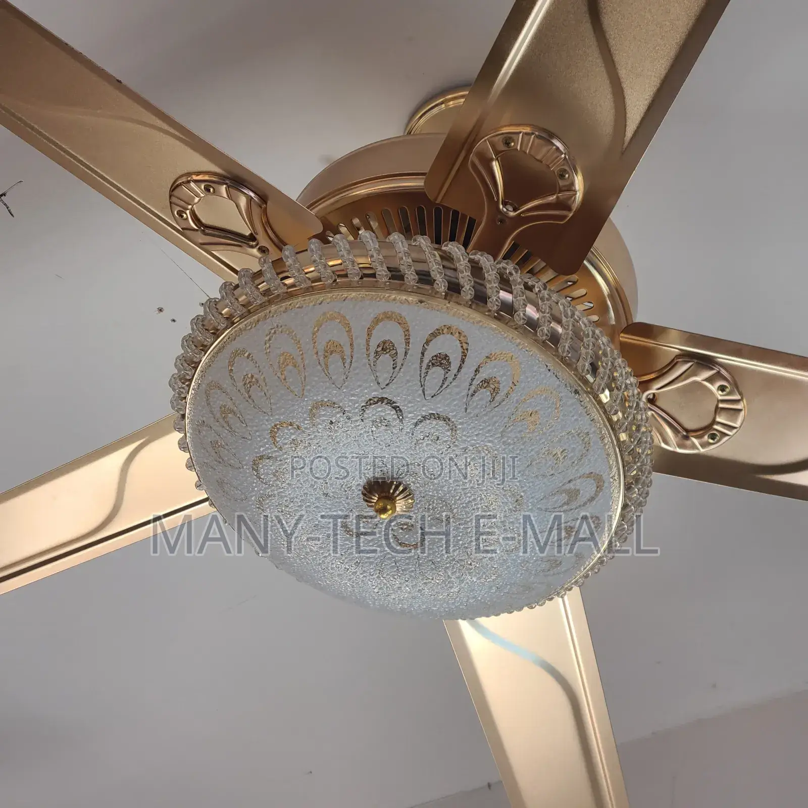 Metal Anti Dust Golden Fan With Light