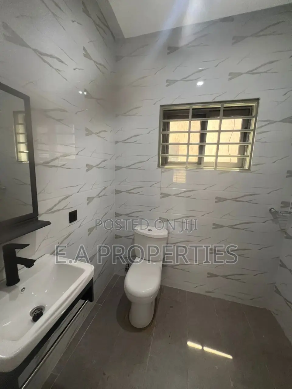 4bdrm House in E A Properties, Sakumono for sale