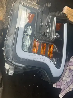 Ford F150 Raptor Headlights