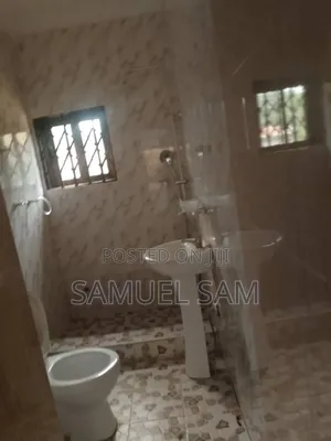 2bdrm Apartment in Kfc, Tema Metropolitan for rent