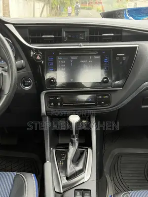 Toyota Corolla SE Special Edition 4dr Sedan (1.8L 4cyl CVT) 2017 Black