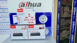4-Port 10/100mbps+2-Port Gigabit Destop Manage Switch