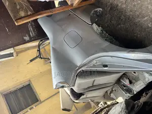 Toyota Corolla 2005 Back Cut Complete Complete Available